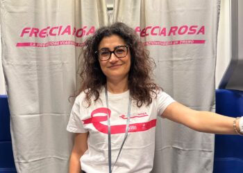 Prevenzione sui binari: visite senologiche gratuite a bordo dei treni verso SapriMese Rosa: l’oncologa Roberta Caputo del Pascale è partita stamattina da Napoli Piazza Garibaldi.