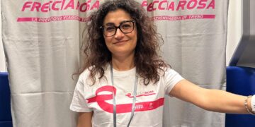 Prevenzione sui binari: visite senologiche gratuite a bordo dei treni verso SapriMese Rosa: l’oncologa Roberta Caputo del Pascale è partita stamattina da Napoli Piazza Garibaldi.