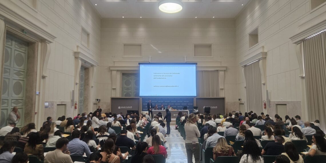 Cardarelli di Napoli,  211 candidati al concorso per 2 posti di medico ginecologo:già espletato lo scritto, oggi la prova pratica e l’orale. Il Direttore generale: “Il Cardarelli è diventato attrattivo per giovani professionisti”