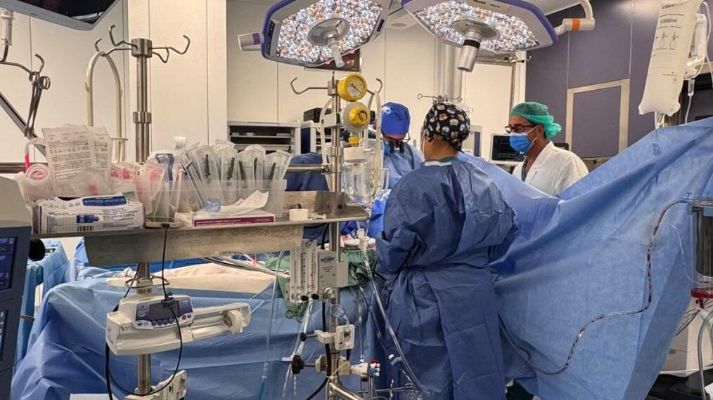 Nuovo trapianto di cuore salva un giovane paziente al Monaldi di Napoli.Subito operativo il nuovo reparto